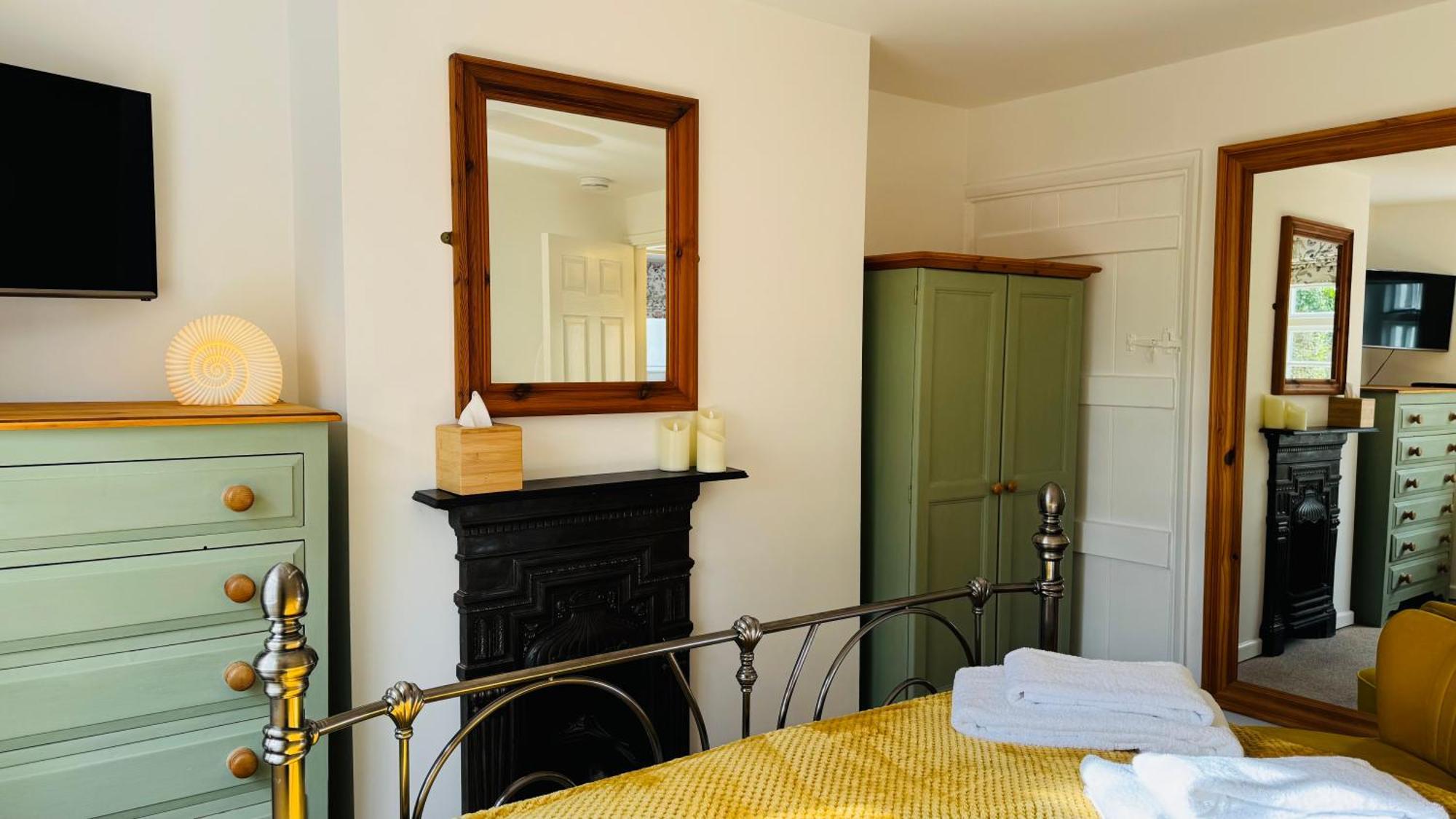3 Bed Spa Cottage Southwater Eksteriør bilde
