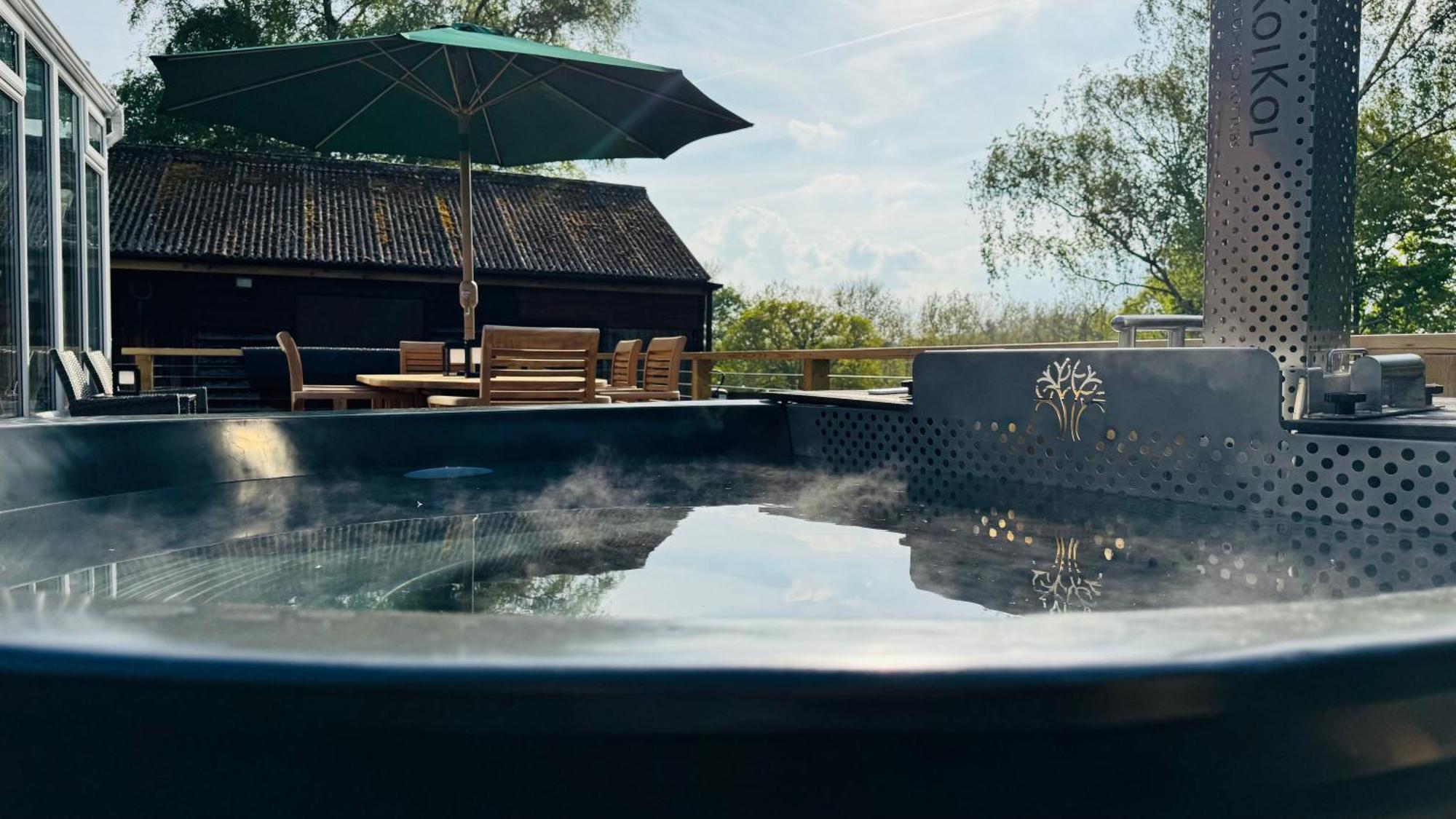 3 Bed Spa Cottage Southwater Eksteriør bilde
