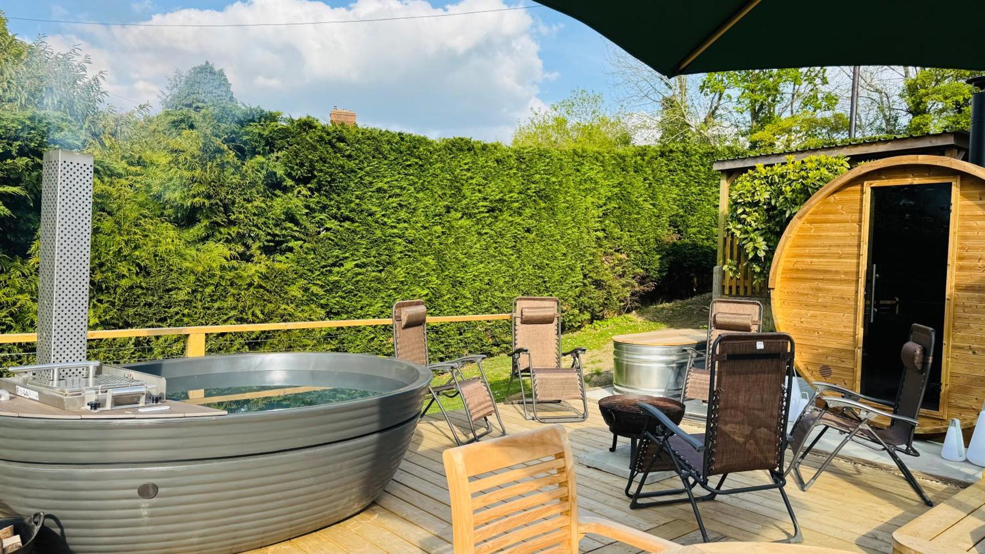 3 Bed Spa Cottage Southwater Eksteriør bilde